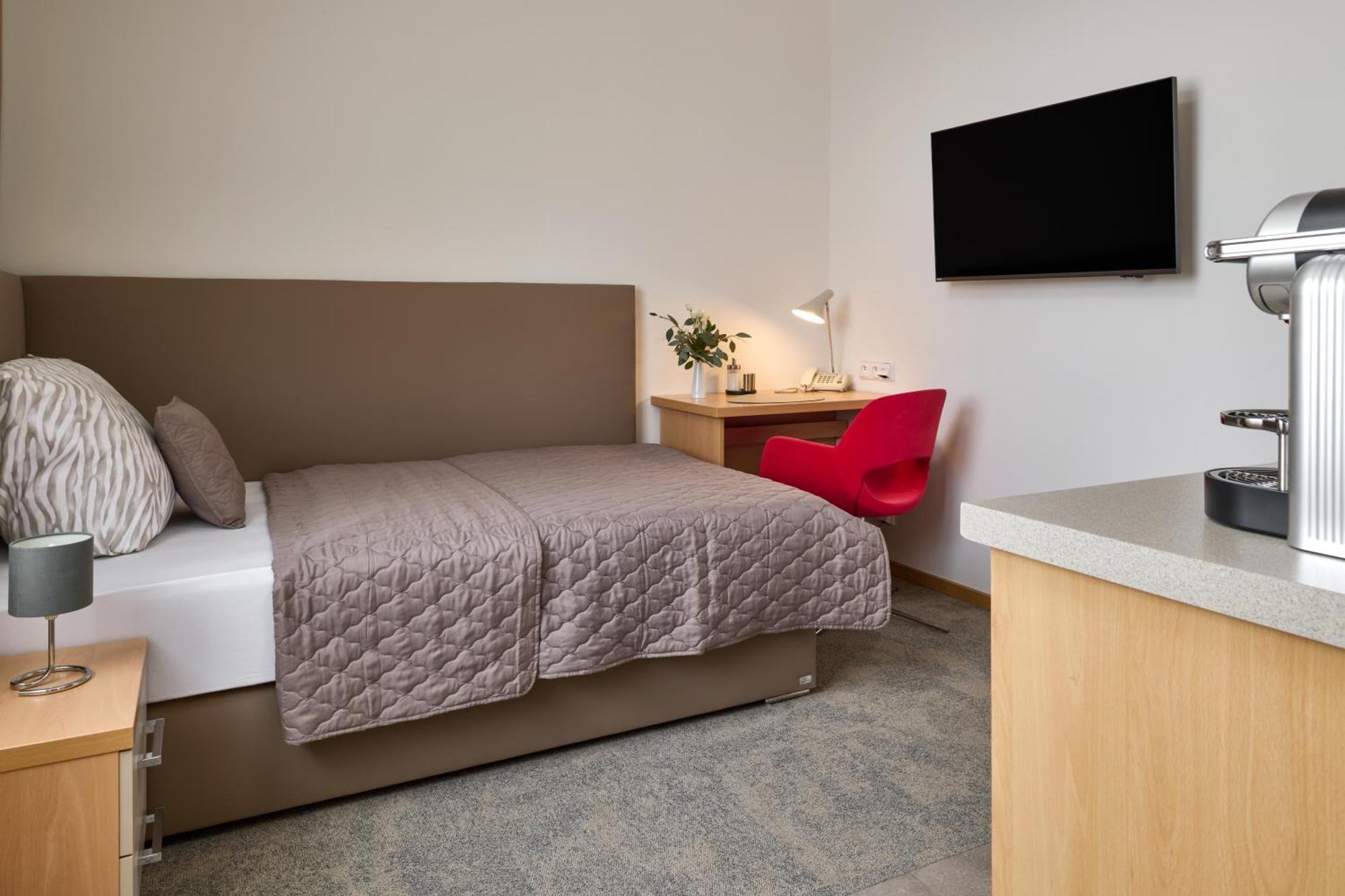מלאדה בולסלאב Hotel Osvit מראה חיצוני תמונה