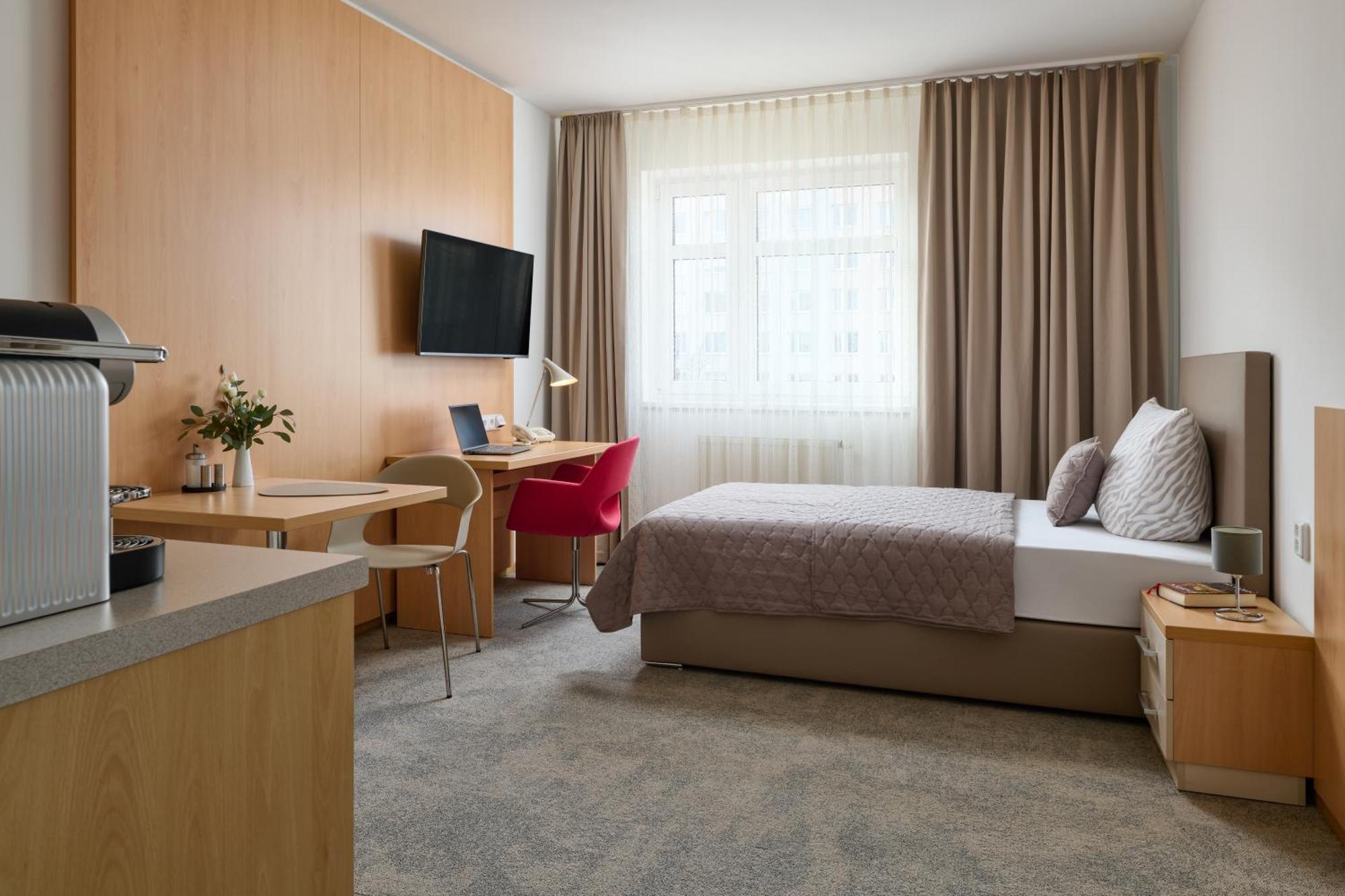 מלאדה בולסלאב Hotel Osvit מראה חיצוני תמונה